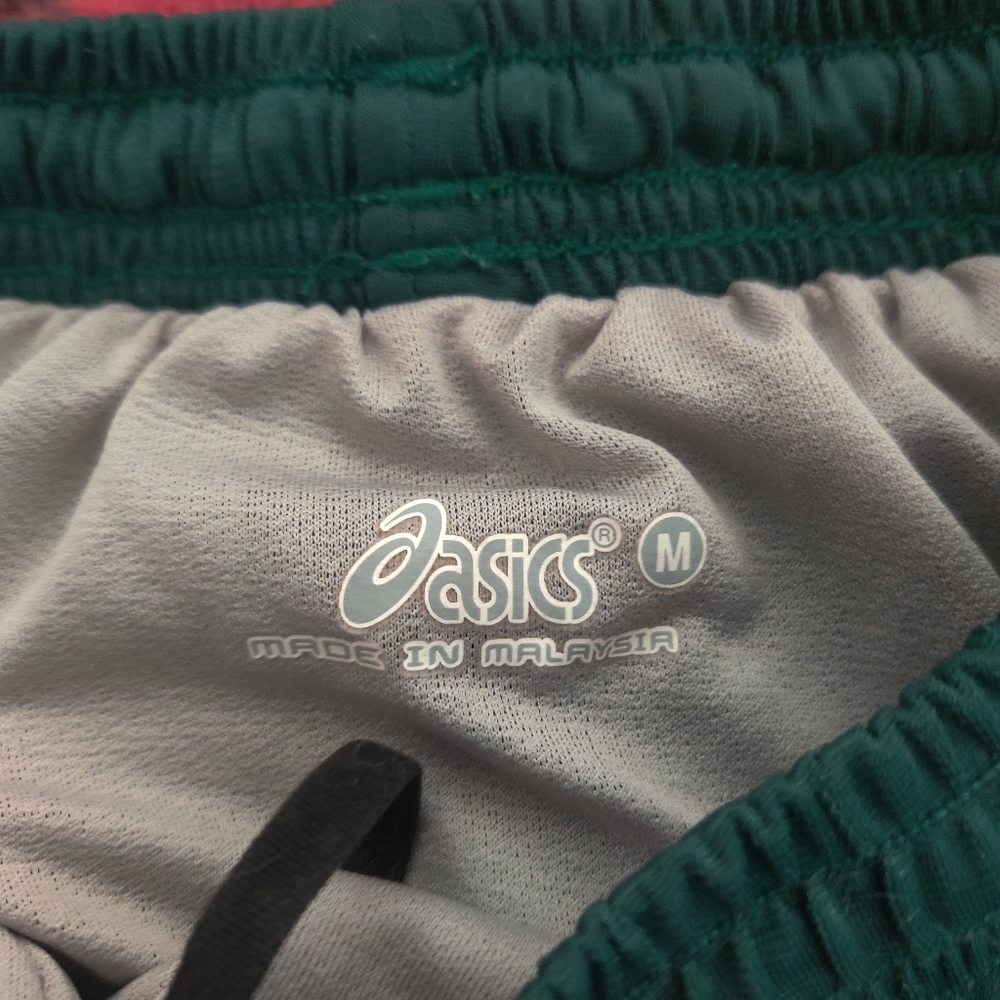 Shorts - Picture 3 of 3
